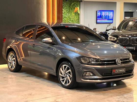 VOLKSWAGEN VIRTUS 1.0 200 TSI HIGHLINE AUTOMÁTICO